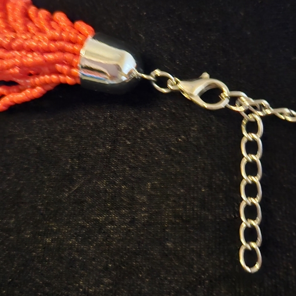 Red Coral twisted beaded two-strands necklace and earrings set - Picture 5 of 5